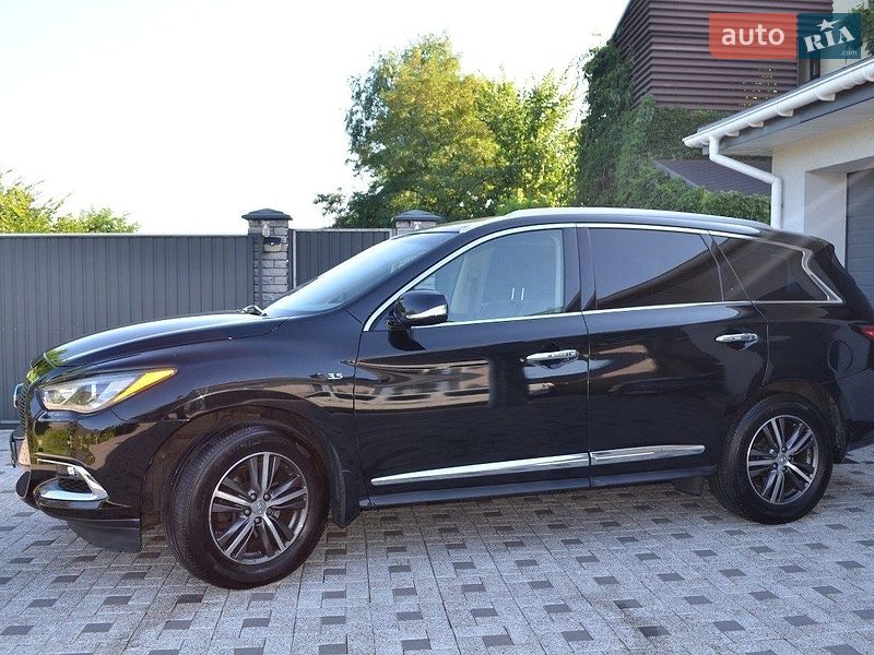 Infiniti-0