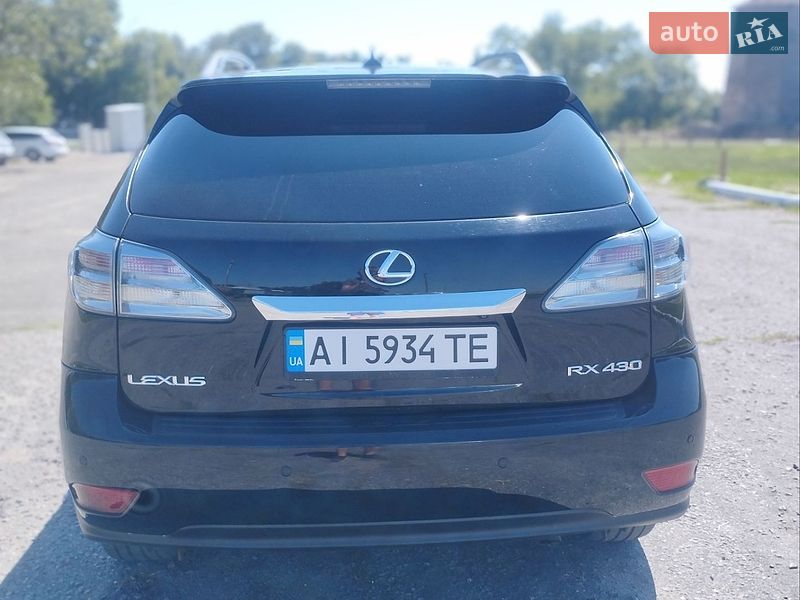 Lexus-8