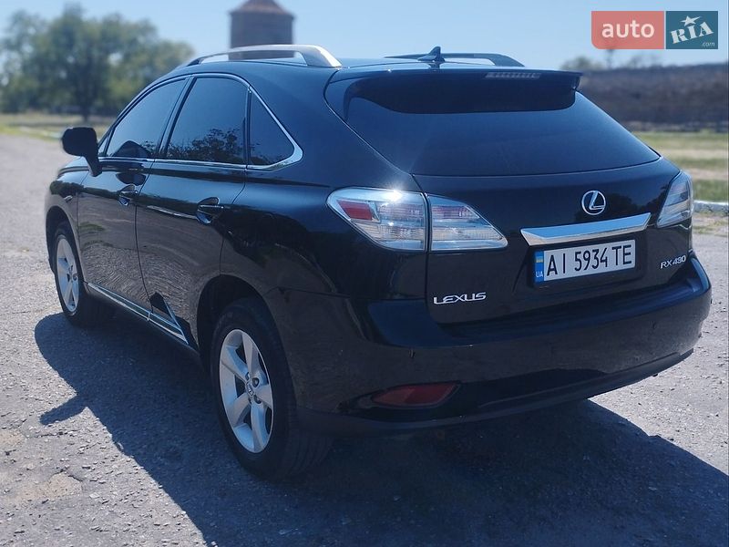Lexus-10
