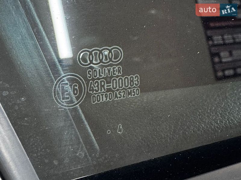 Audi-40