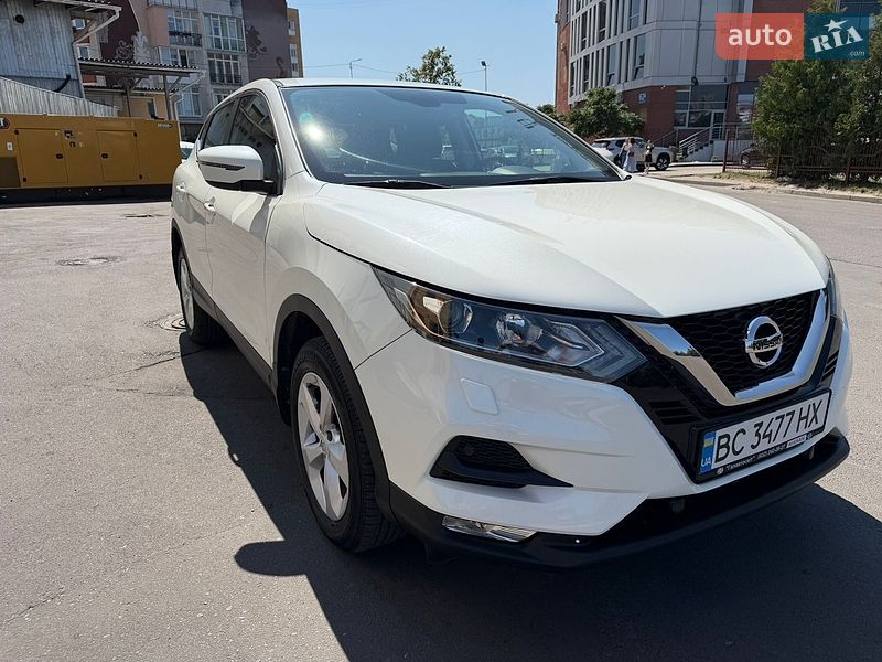 Nissan-19