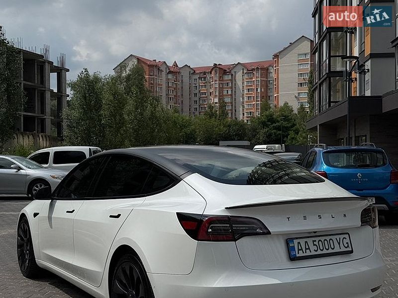 Tesla-21