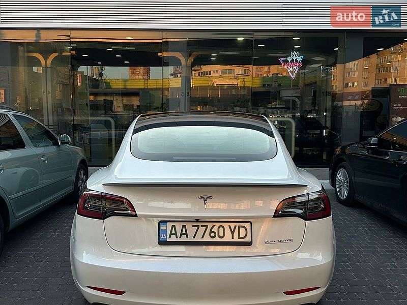 Tesla-5