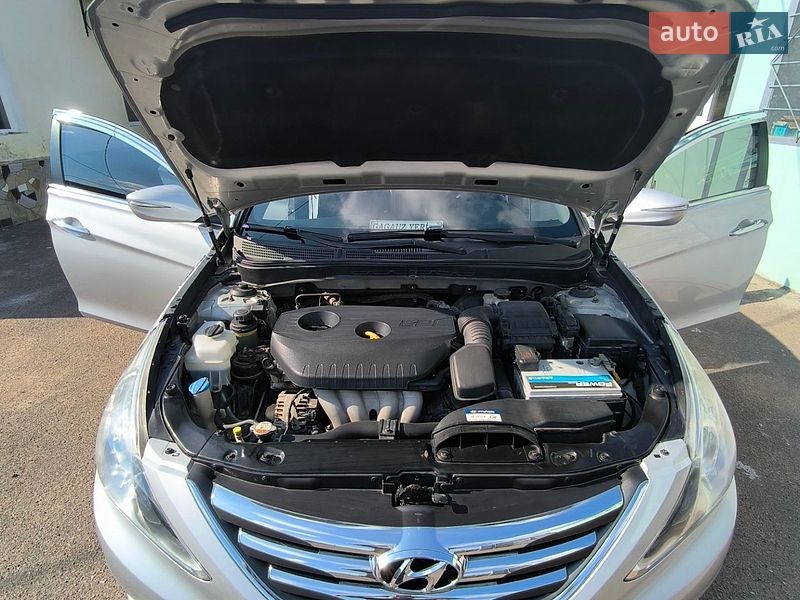Hyundai-25