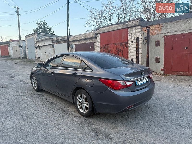 Hyundai-7
