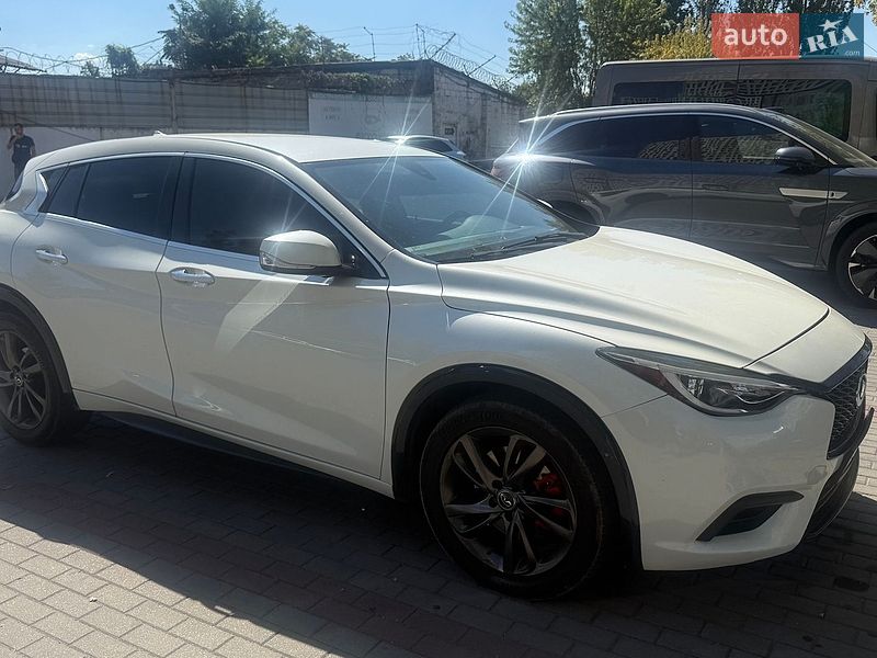 Infiniti-7