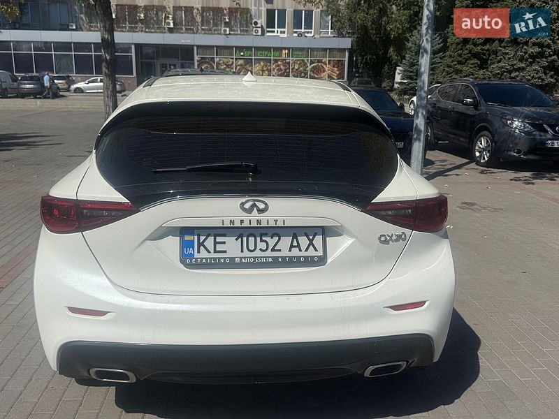 Infiniti-4
