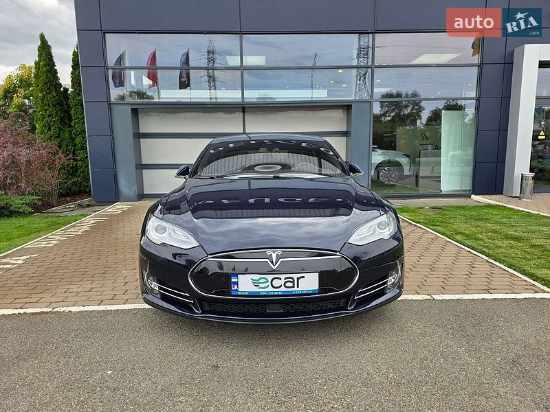 Tesla-3