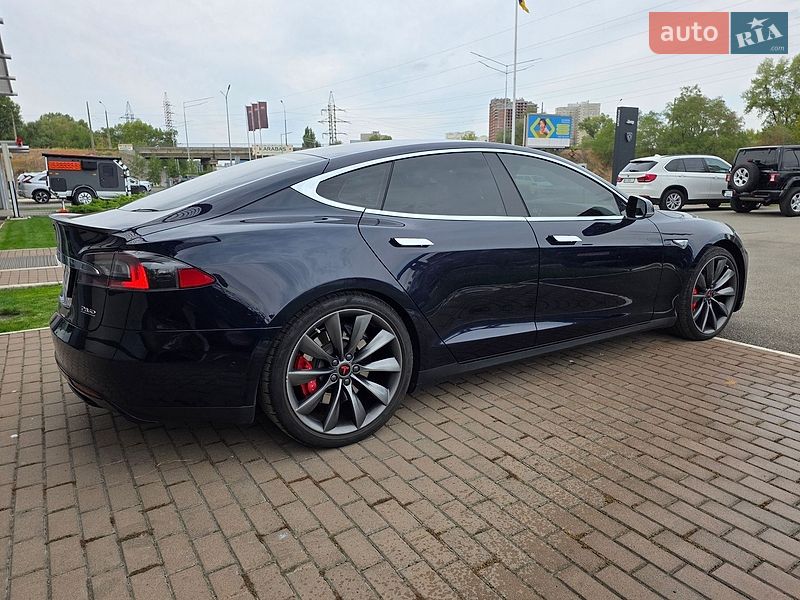 Tesla-11