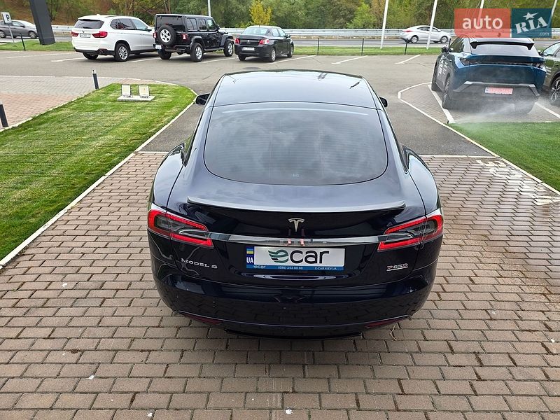 Tesla-30
