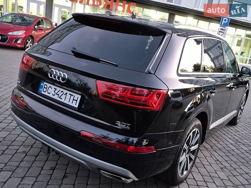 Audi-32