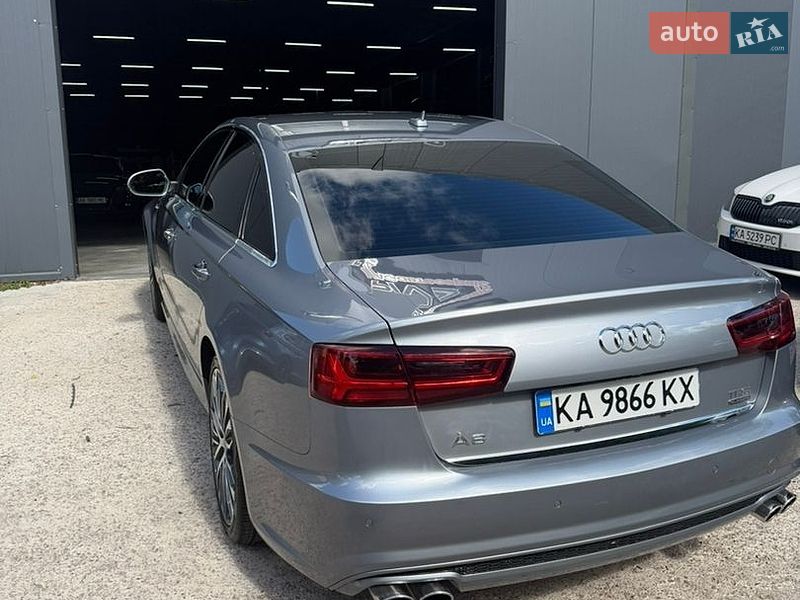 Audi-26