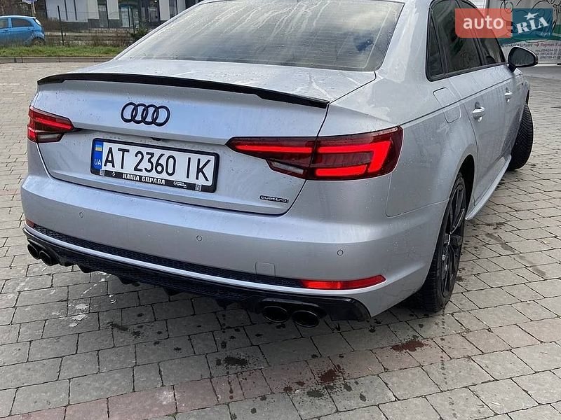 Audi-2
