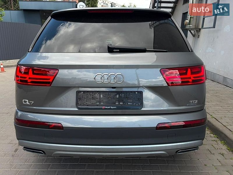Audi-62
