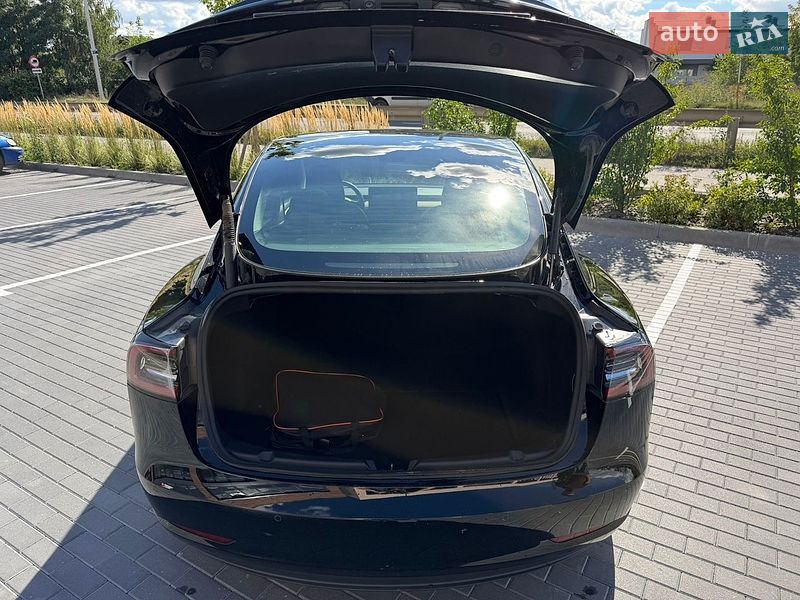Tesla-10
