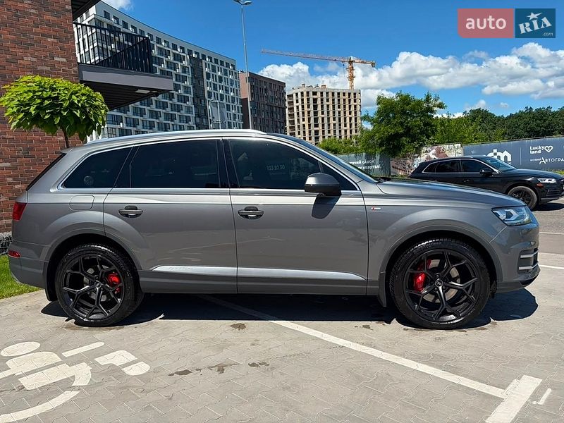 Audi-28
