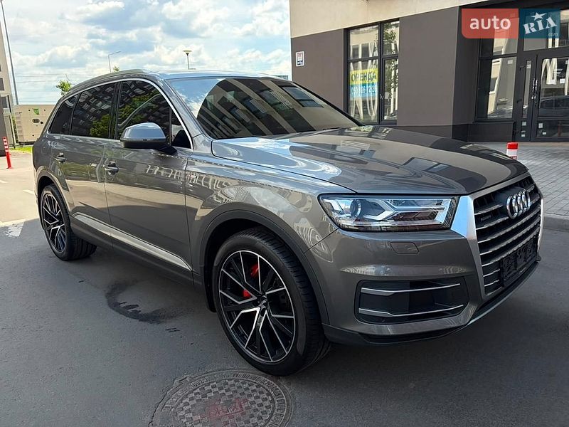 Audi-78
