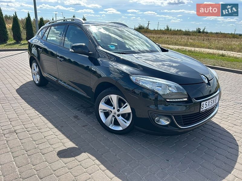 Renault-19