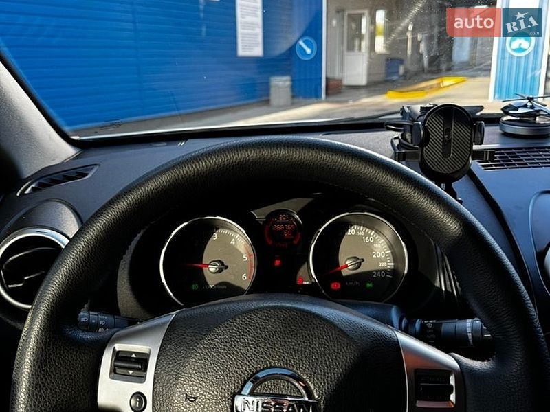 Nissan-3