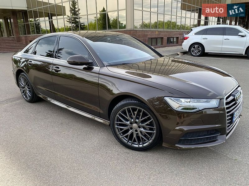 Audi-75