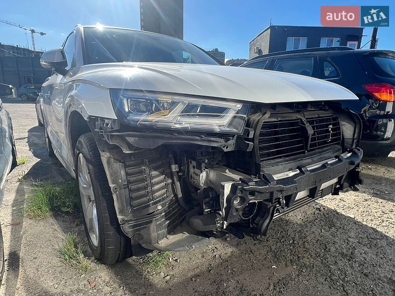 Audi-0