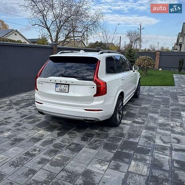Volvo-3