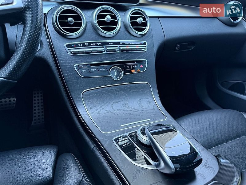 Mercedes-Benz-3