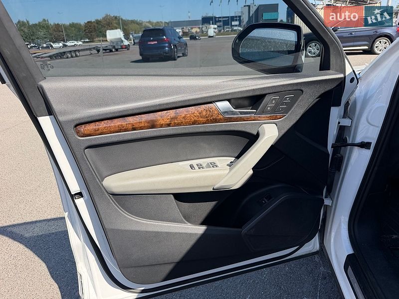 Audi-8