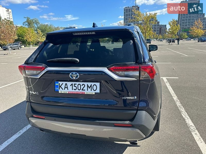 Toyota-26