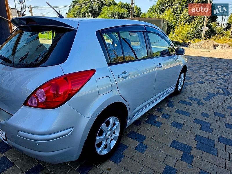 Nissan-36
