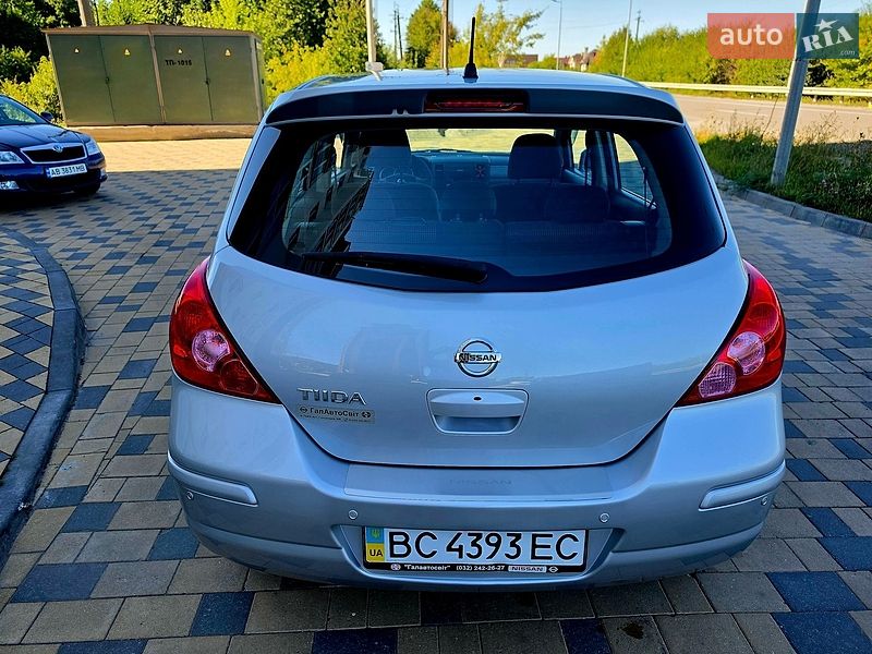 Nissan-1