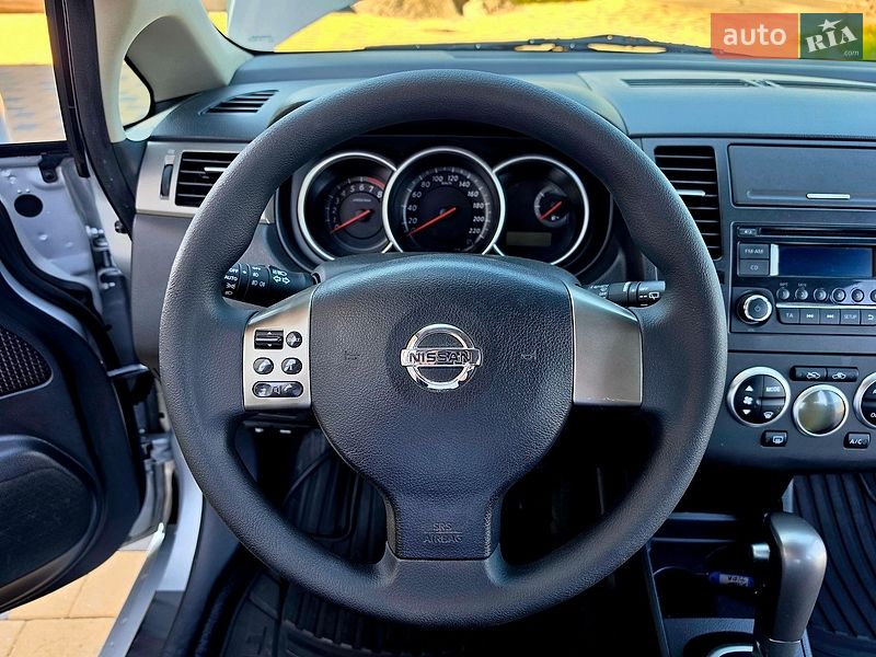 Nissan-40