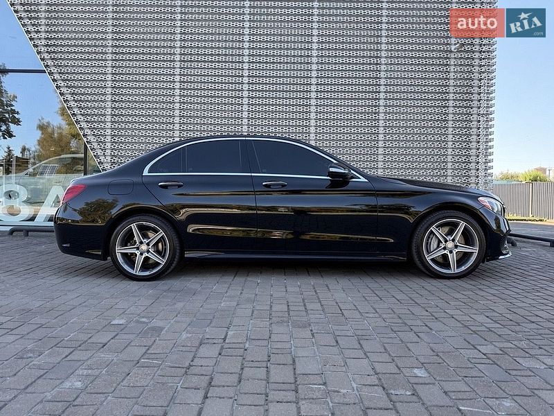 Mercedes-Benz-4