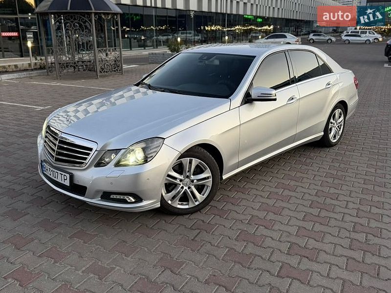Mercedes-Benz-4