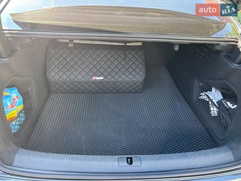 Audi-6