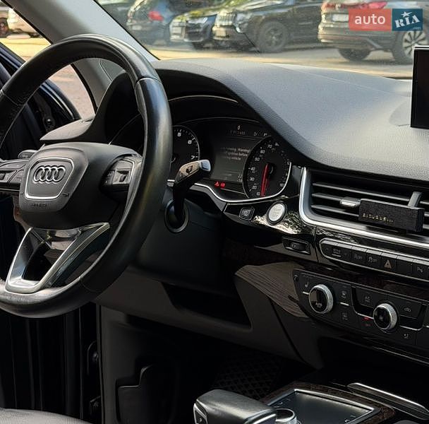 Audi-3