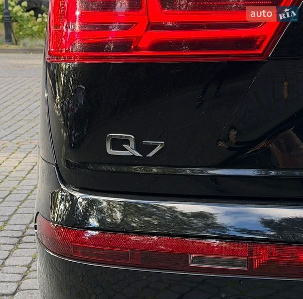 Audi-42