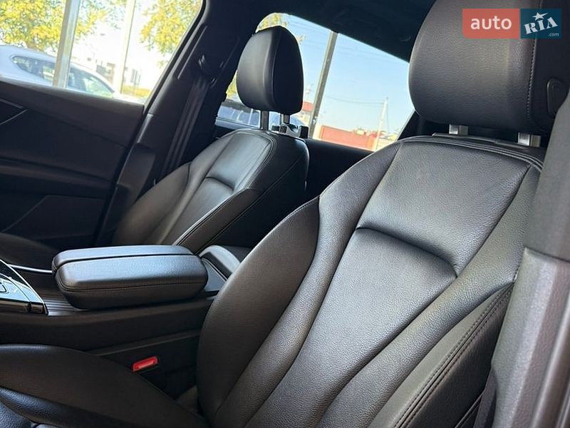 Audi-35