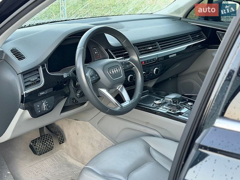 Audi-5