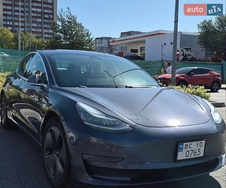 Tesla-8
