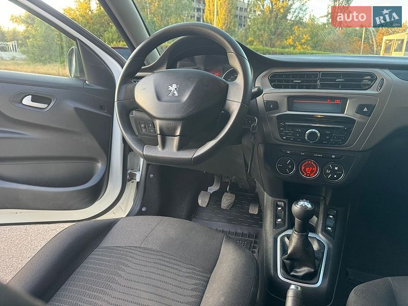 Peugeot-5