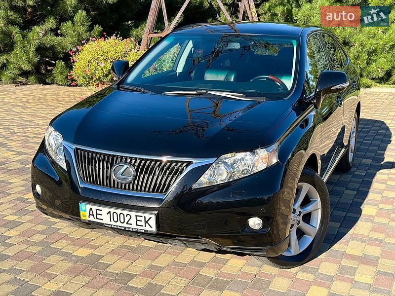 Lexus-16
