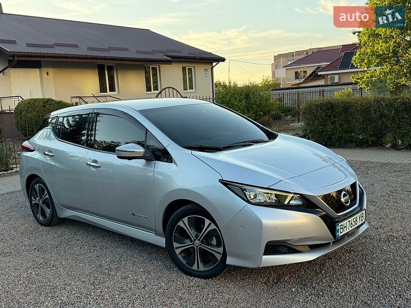 Nissan-18