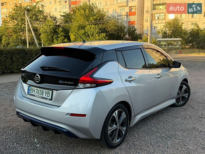 Nissan-17