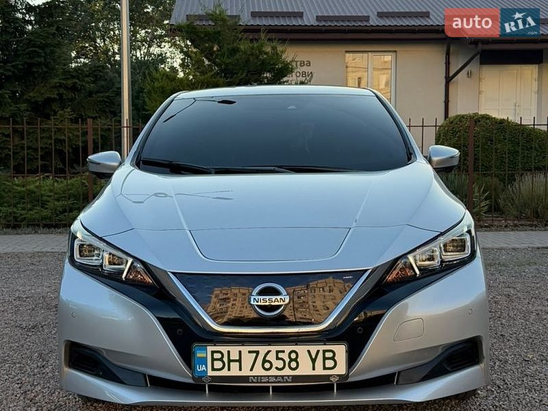 Nissan-16