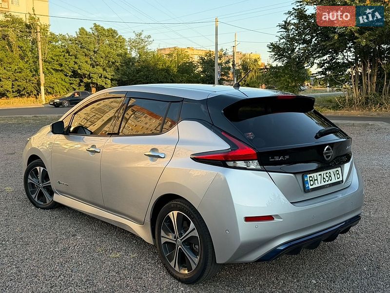 Nissan-14