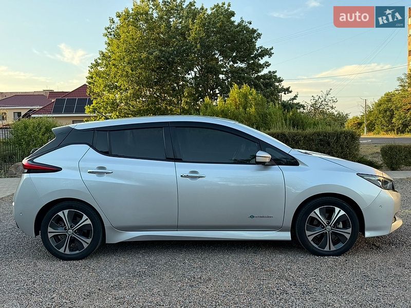 Nissan-13