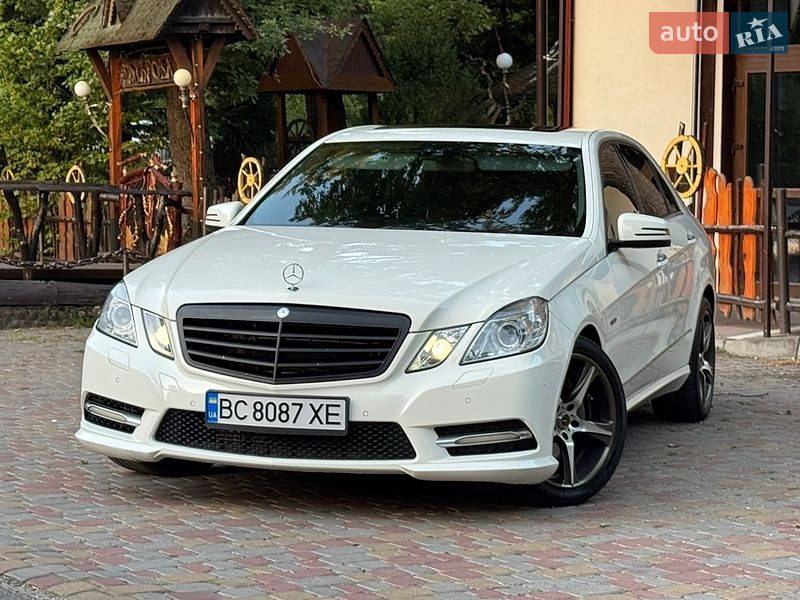Mercedes-Benz-53