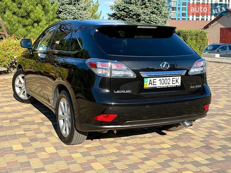 Lexus-5