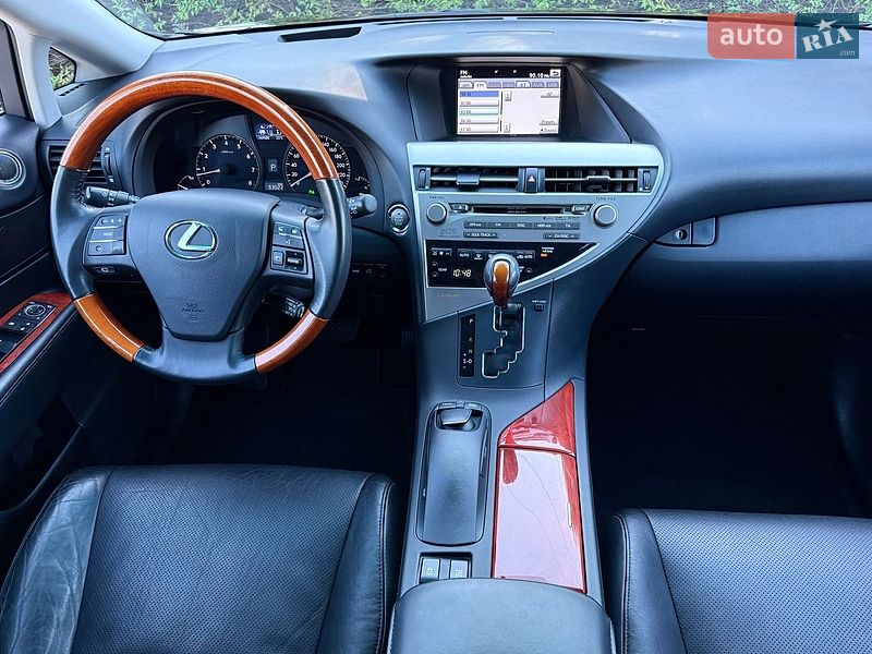 Lexus-44